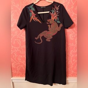 Zara v-neck dress- size M